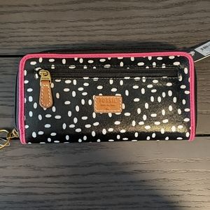 Fossil Keyper Clutch NWT Black, White, & Pink